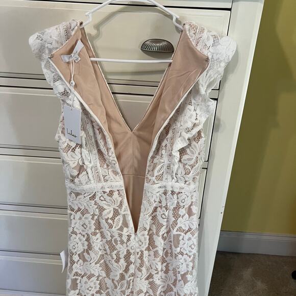 Lulus This Moment in Time White Lace Ruffled Maxi Dress Size Medium NWT NEW - Picture 9 of 11